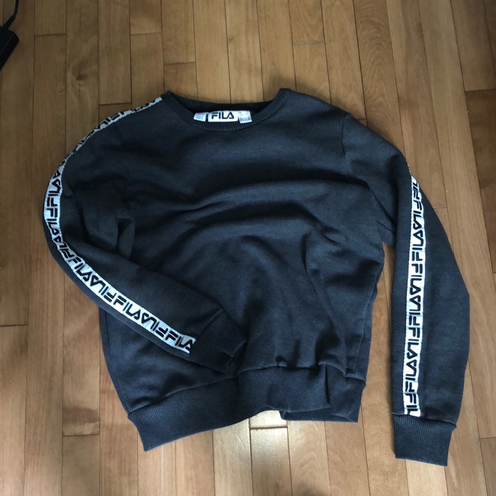 fila crewneck